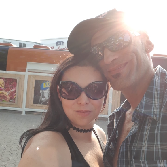 Meet your Posher, Magda - Picture 1 of 1